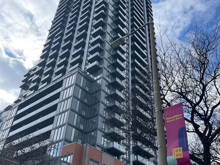 75 James St S #2511 — Photo 2