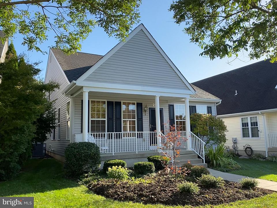 1st image of 508 Victoria Gardens Dr
