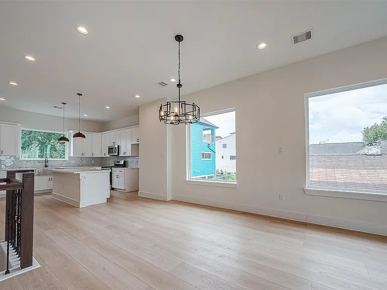 1511 Alamo St — Photo 8