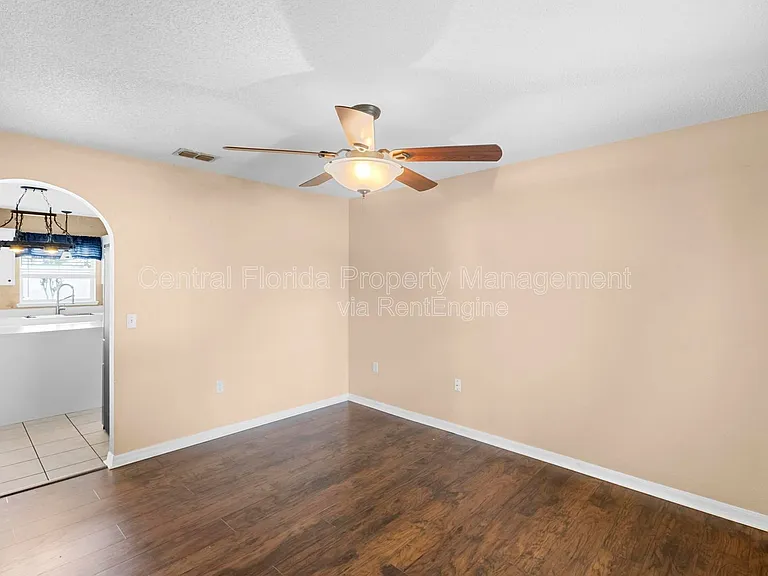 4657 Willamette Cir — Photo 4