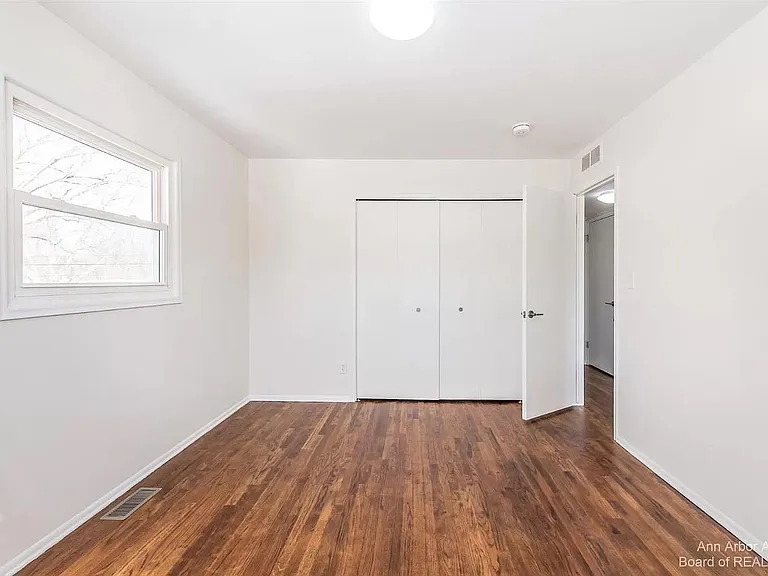 2 Gallway Ct — Photo 9