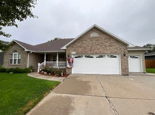 3611 Sugarberry Rd, North Platte, NE 69101