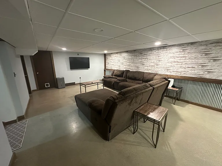 3044 Lawndale Dr — Photo 18