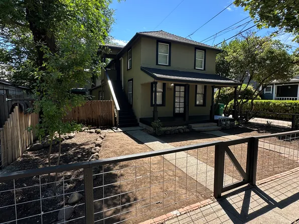 726 Olive St #1A, Chico, CA 95928