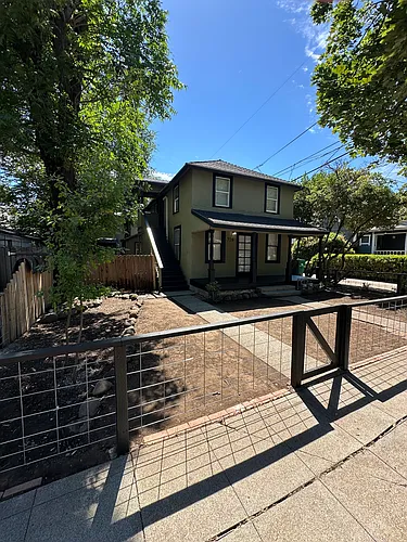 726 Olive St #1A Photo 1