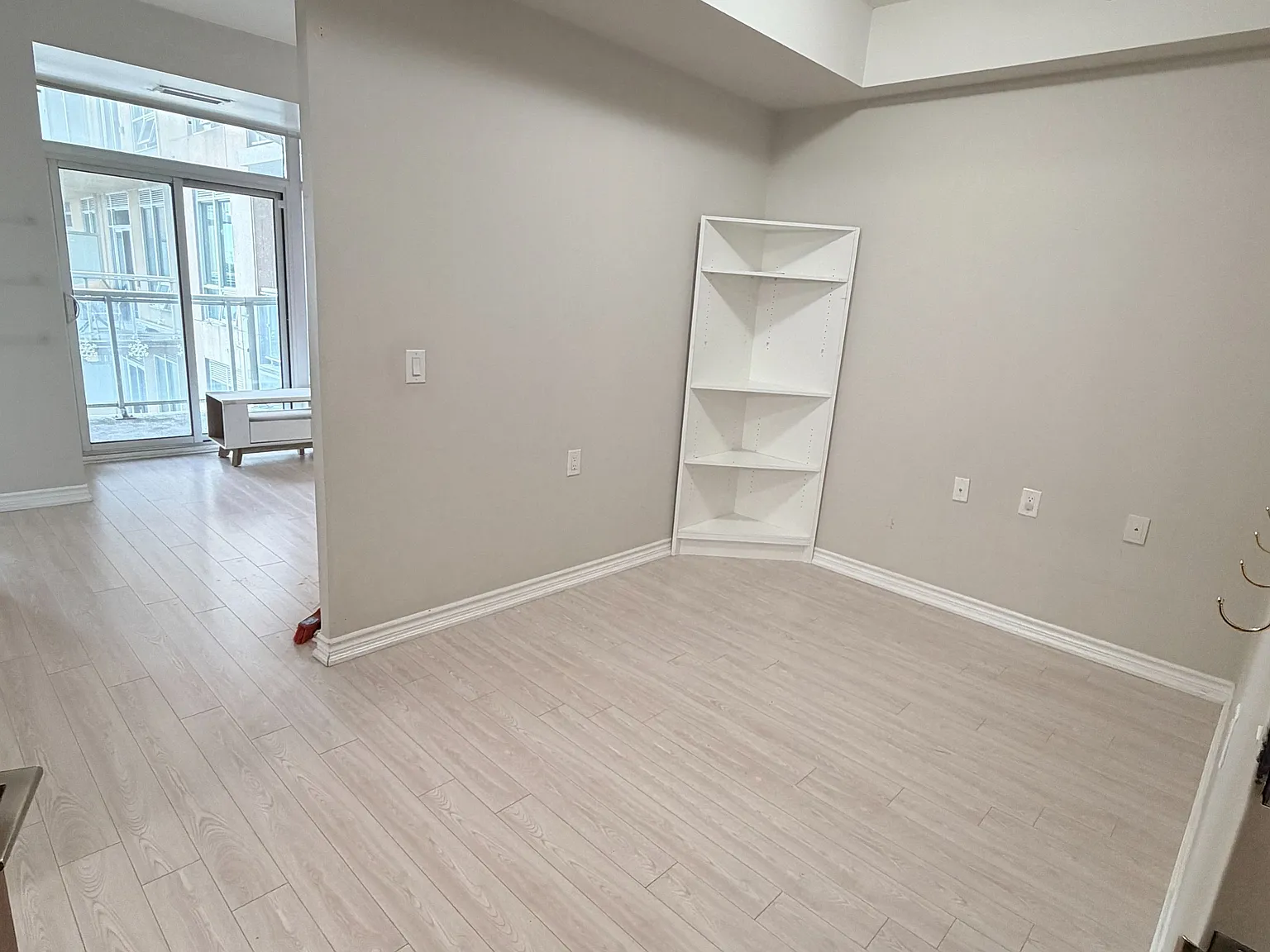1 bed, $2,300 — Photo 4