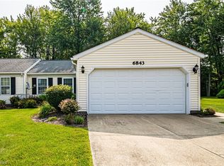 6843 Olde Meadows Ct #R-107, Mentor, OH 44060