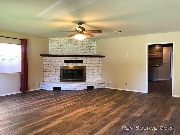 2nd image of 21618 Cleardale St