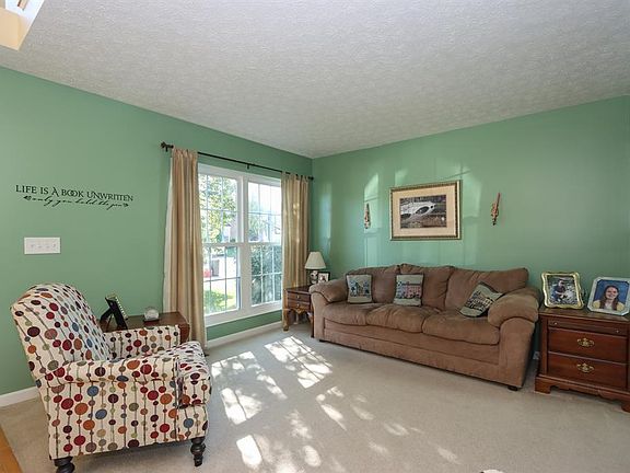 4th image of 7045 Ruwes Oak Dr
