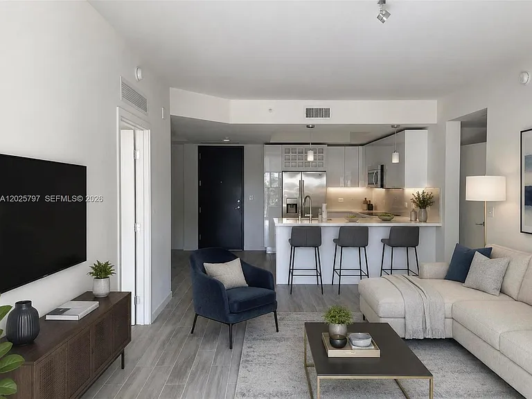 999 SW 1st Ave #1211 — Photo 3