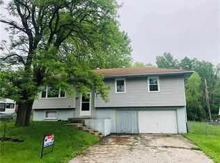 124 Nolker Dr, Lawson, MO 64062
