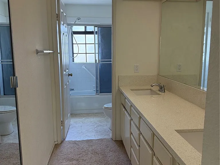 2931 Plaza Del Amo #122 — Photo 14