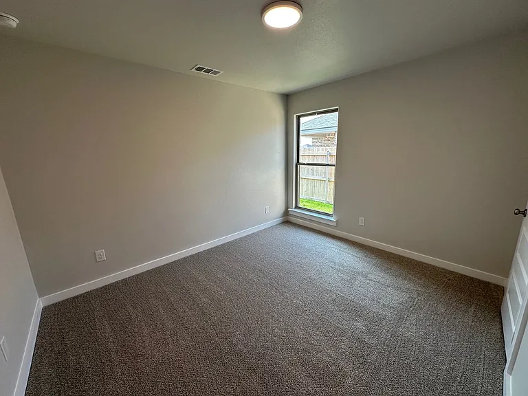 10401 Ruse St — Photo 16