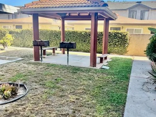 15311 Gundry Ave Unit 16, Paramount, CA 90723