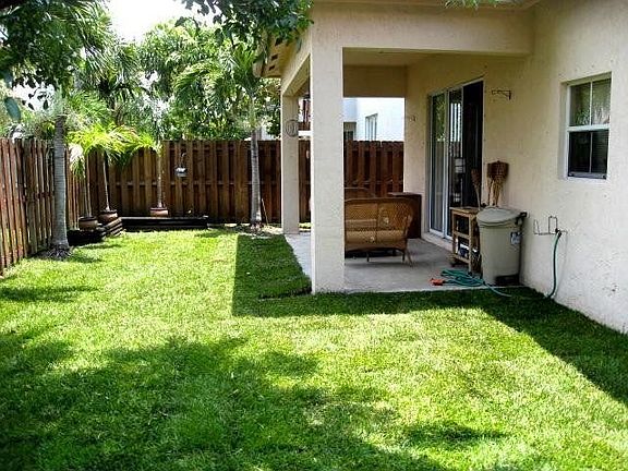 4th image of 404 Royal Cove Way