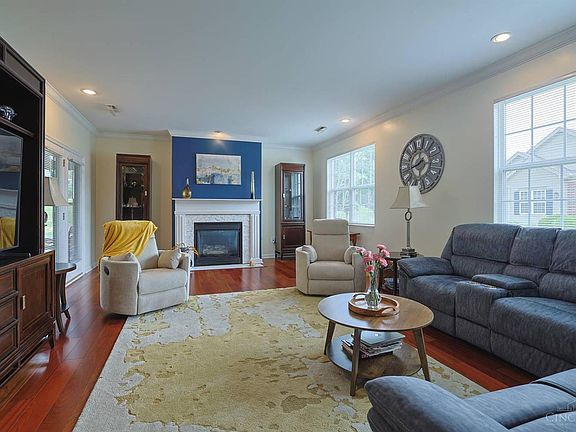 2nd image of 6953 Gentry Ln