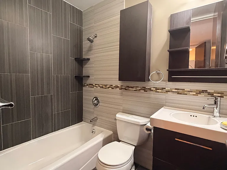 208A 23rd St #2 — Photo 23