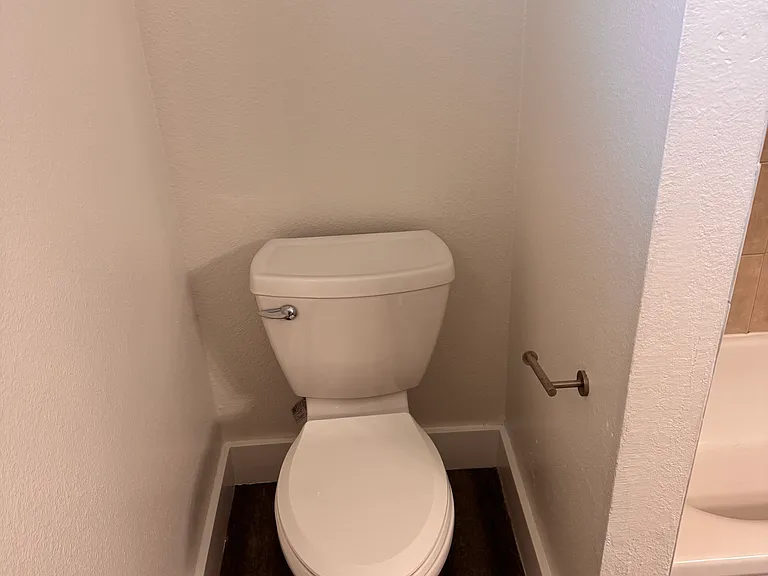 645 N 100 W #C — Photo 18