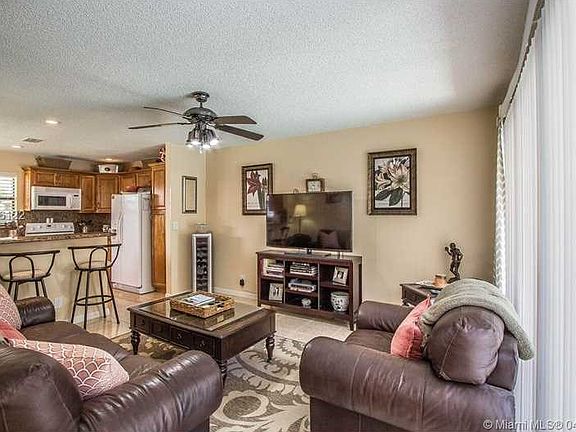 4th image of 11315 NW 43rd Pl
