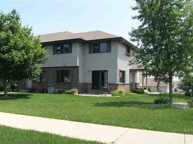1st image of 539 N Westmount Dr APT 1