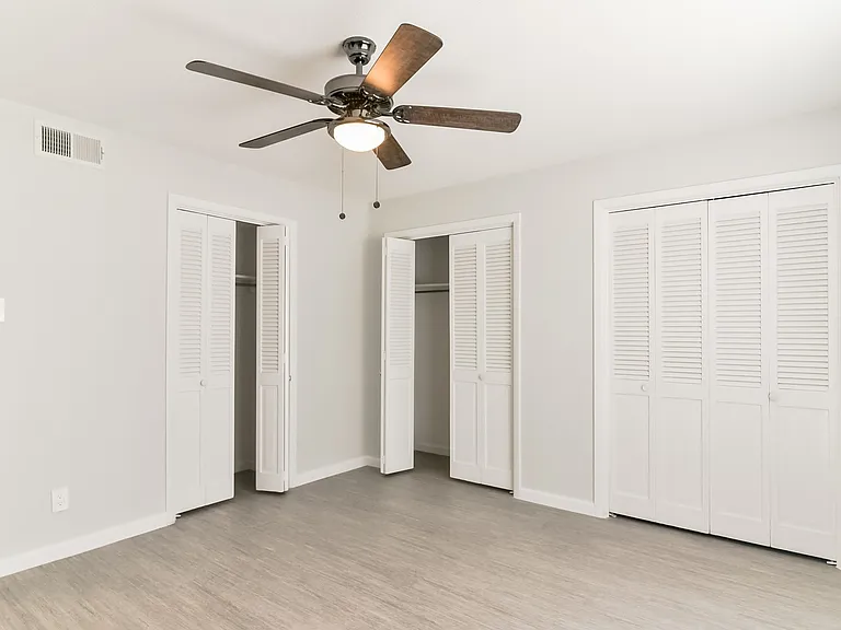 Sun Ridge Apartments — Photo 31