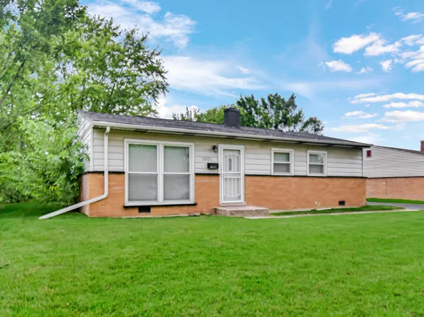 16624 Oxford Dr, Markham, IL 60428