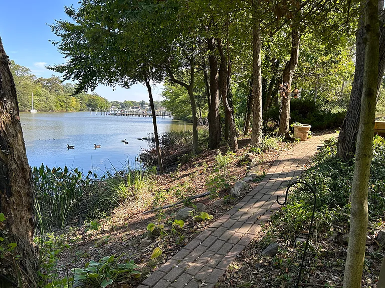 13 Running Ct — Photo 39