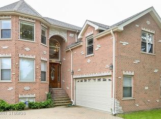 5818 Church St, Morton Grove, IL 60053