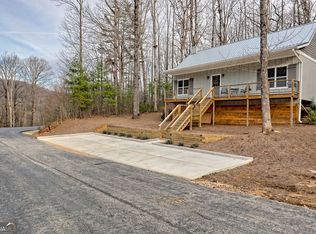 861 King Mountain Dr, Clayton, GA 30525