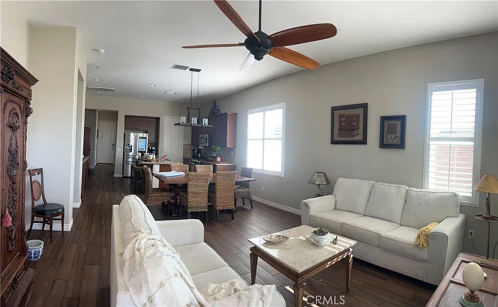 2 bed, 1555 sqft, $4,000 — Photo 4