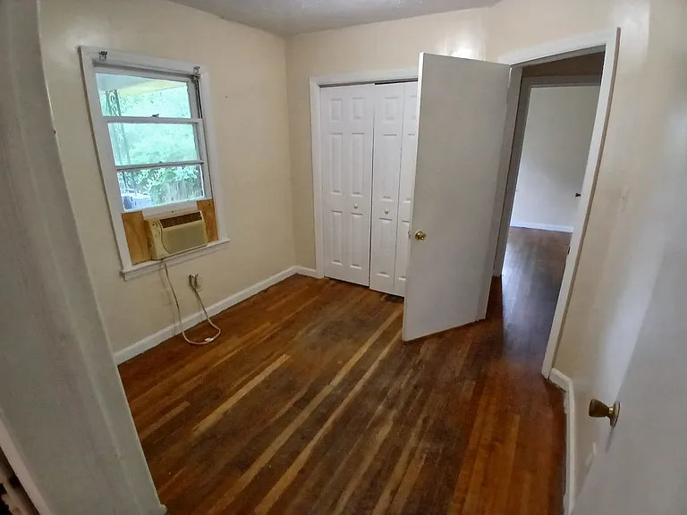 4213 Swann St — Photo 10