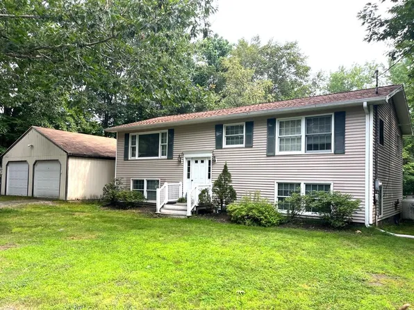99 Deep Cove Road, Raymond, ME 04071