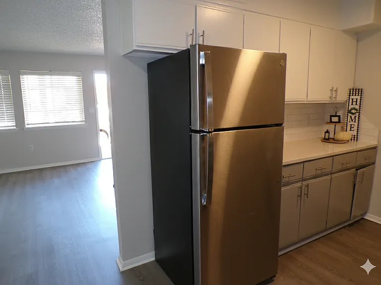 Regency Point Luxury Apartments — Photo 125