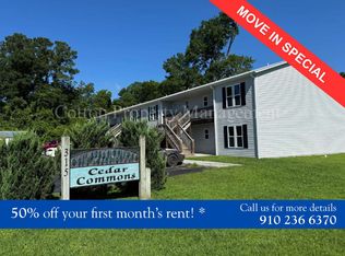 315 S Dudley St APT 13, Burgaw, NC 28425
