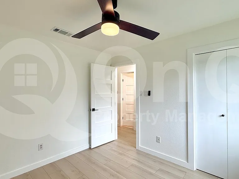 710 Wales Way — Photo 13