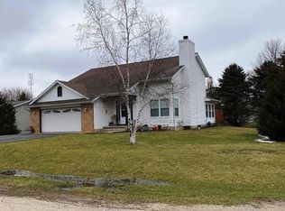 37 Mark Ct, Amboy, IL 61310