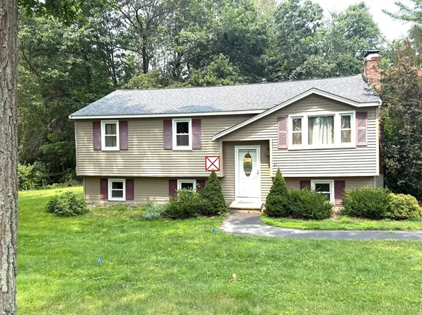 17 Forrest Rd, Westford, MA 01886