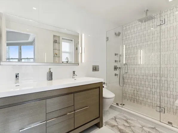 205 East 63rd Street image 13 of 17