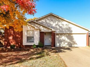 6205 Vista Wood Dr, Arlington, TX 76017