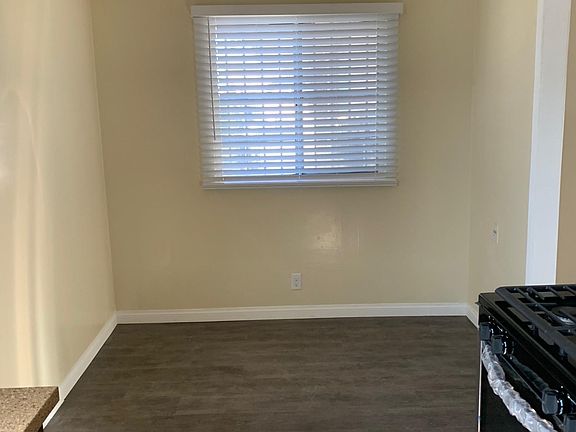 5th image of 6335 Loma Vista Ave Unit B