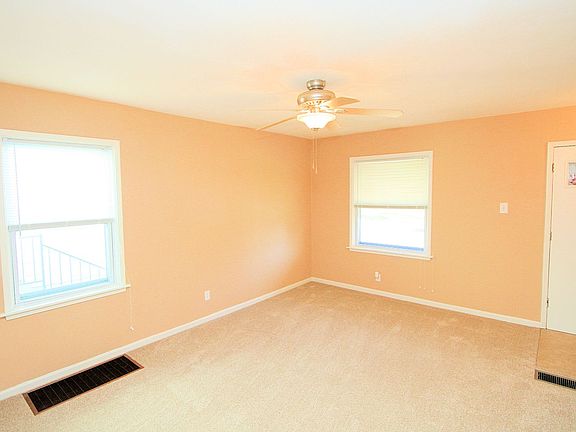 4th image of 5810 Nashville Ave