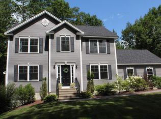 31 W Ridge Cir, Hopkinton, NH 03229