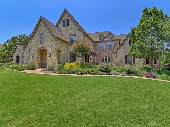 3rd image of 7201 Heritage Oaks Dr