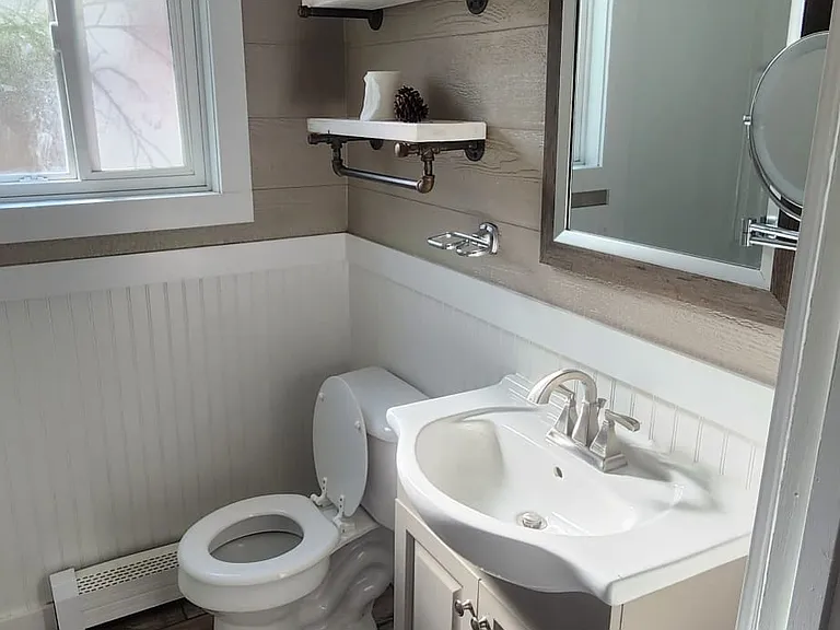 2215 E Vista Dr — Photo 14