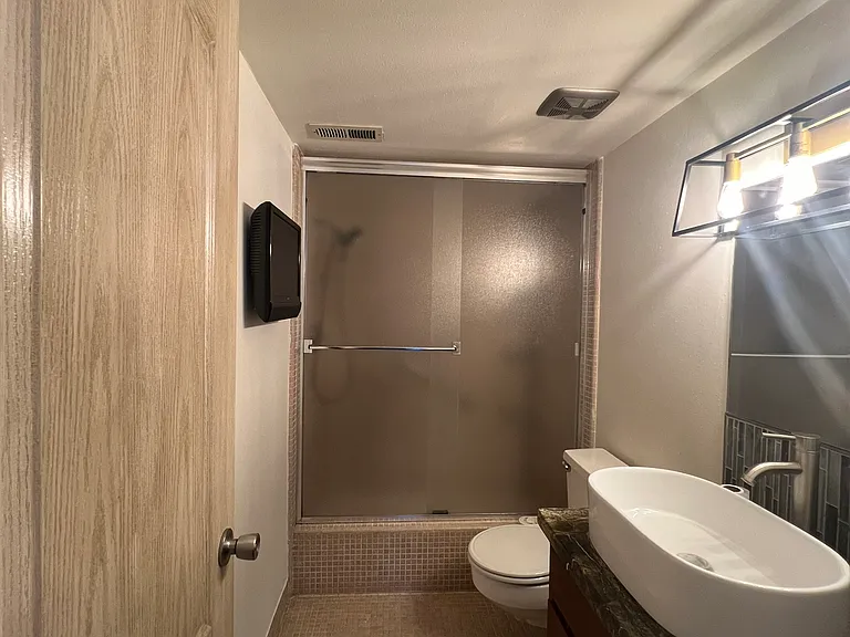 1160 Herbert Ave #C — Photo 9