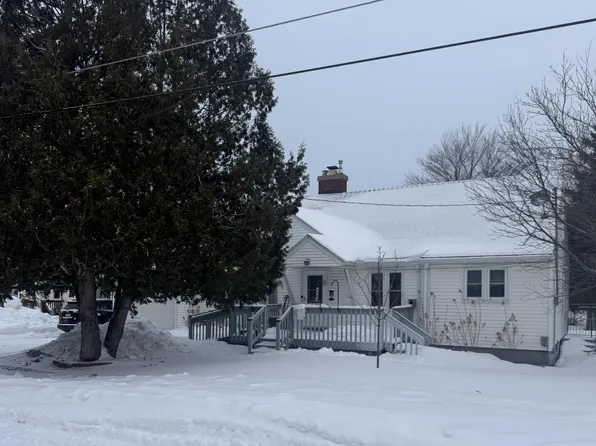 2231 Selmser Ave, Cloquet, MN 55720