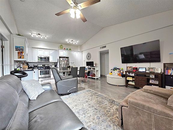 3rd image of 841 Lyons Rd APT 24205
