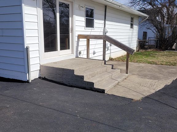 4th image of 2411 Dunkirk Dr