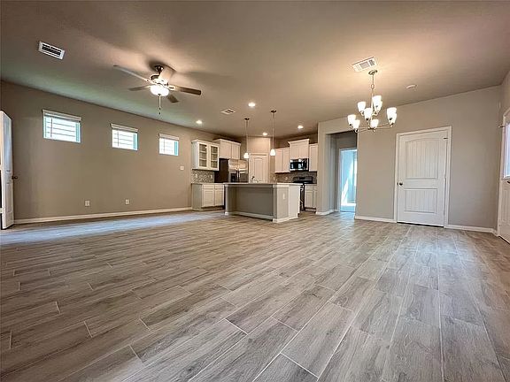 4th image of 7950 Fijian Cypress Dr