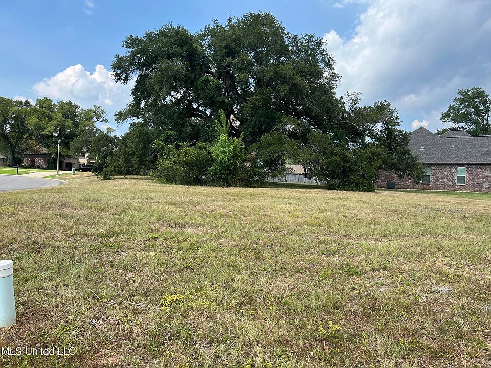 2nd image of Magnolia Blvd Lot 52